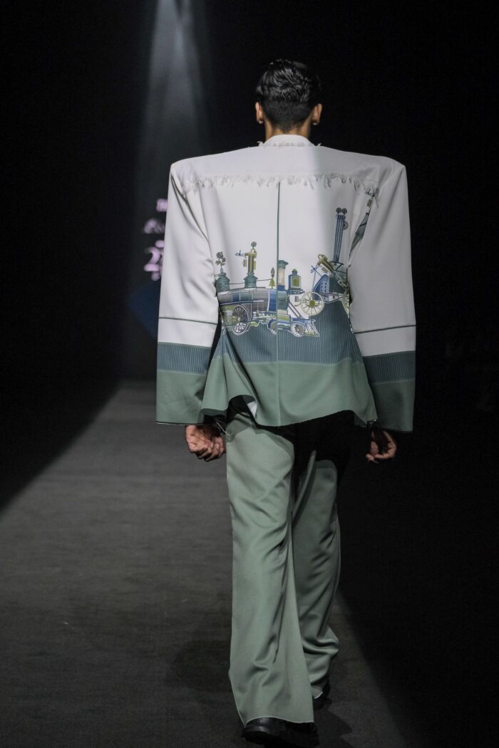 LFW25 13