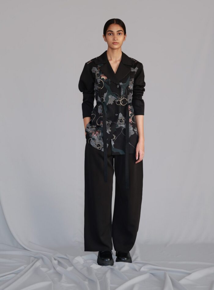 Black map coat set